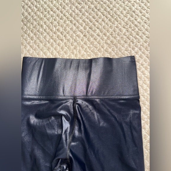 CARBON38 High Rise 7/8 Legging in Takara Shine SIZE: SMALL - Picture 11 of 13